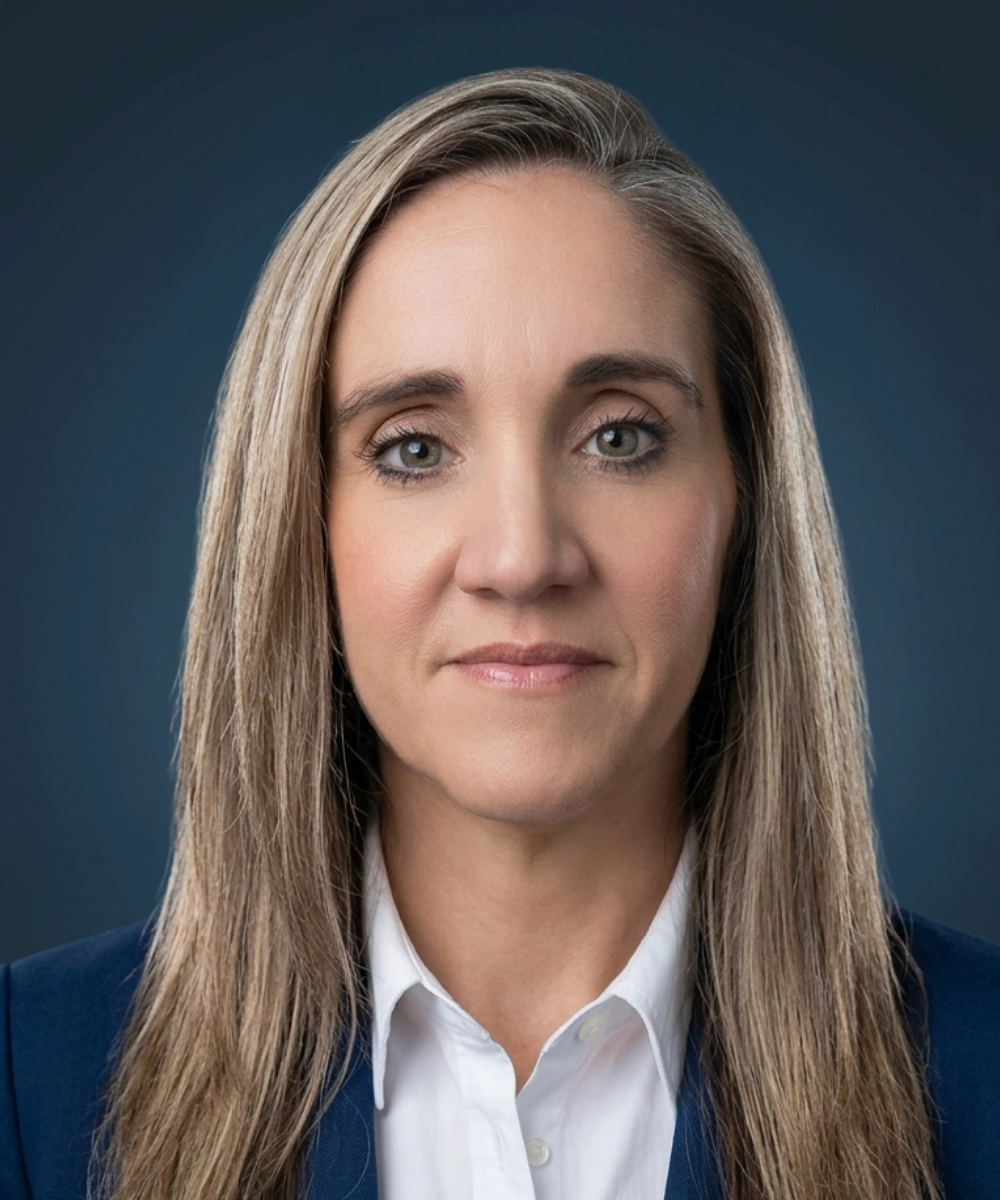 Bianca Apker, Director